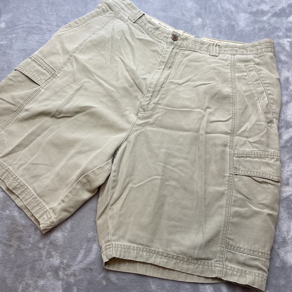Tommy Bahama Tan Cargo Shorts Flat Front Design
